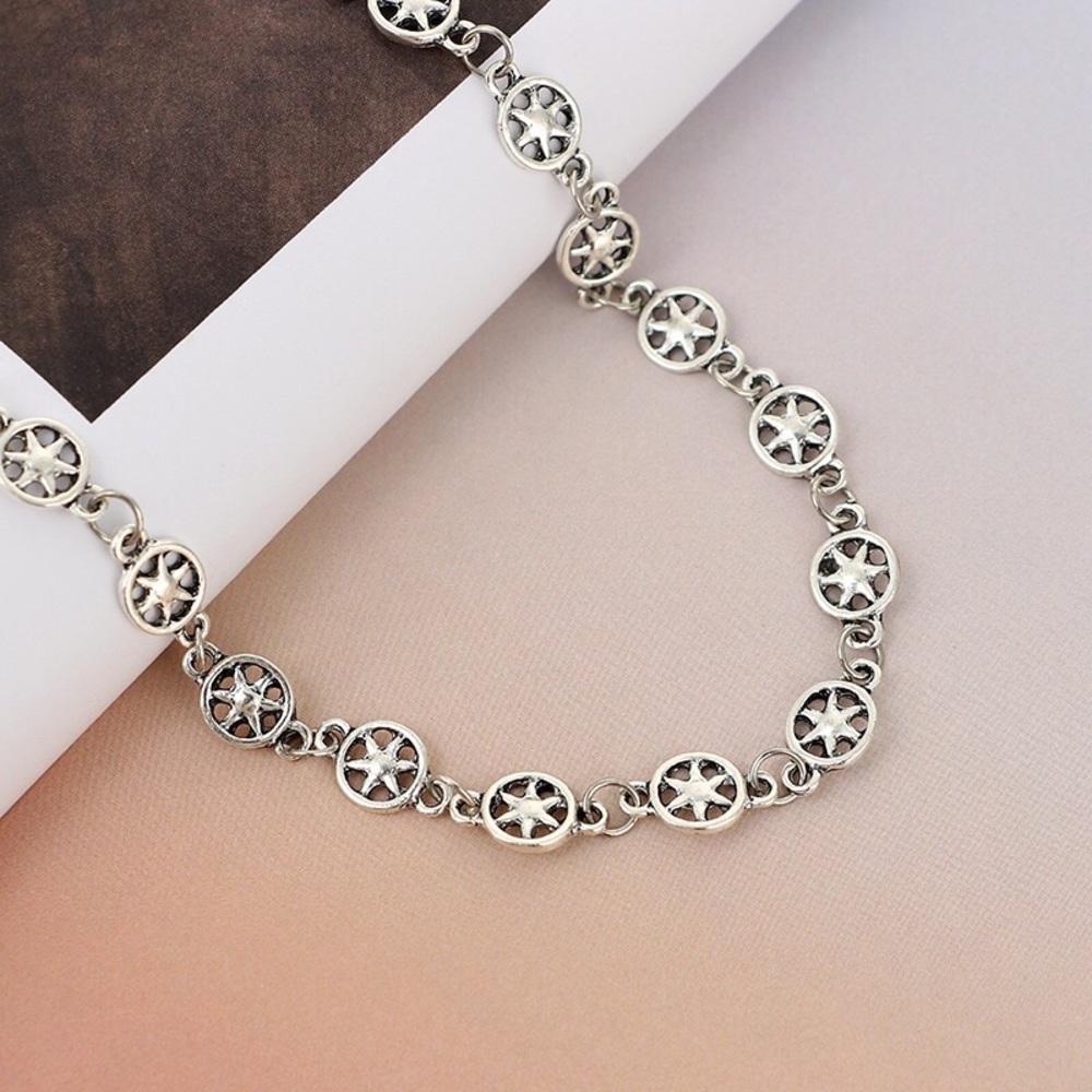 Necklace - Picture 8 of 9
